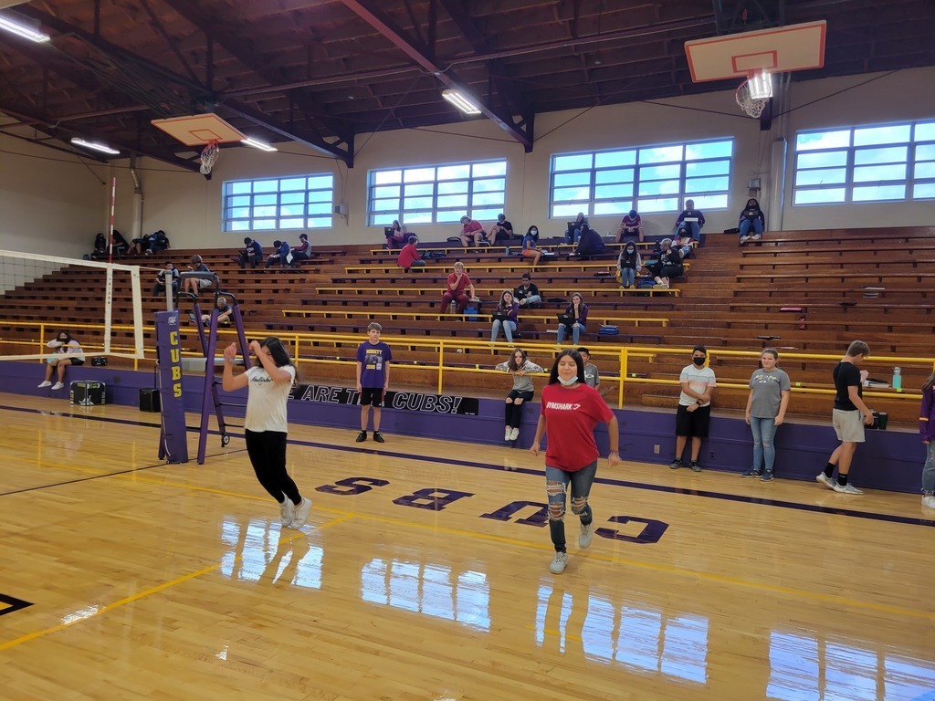 Students move ahead to next round in game.