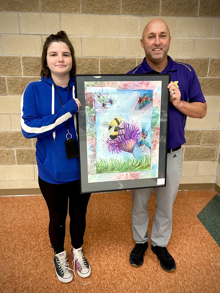 Mercedes VanWie is chosen Art Student of the Month for October 2021. 