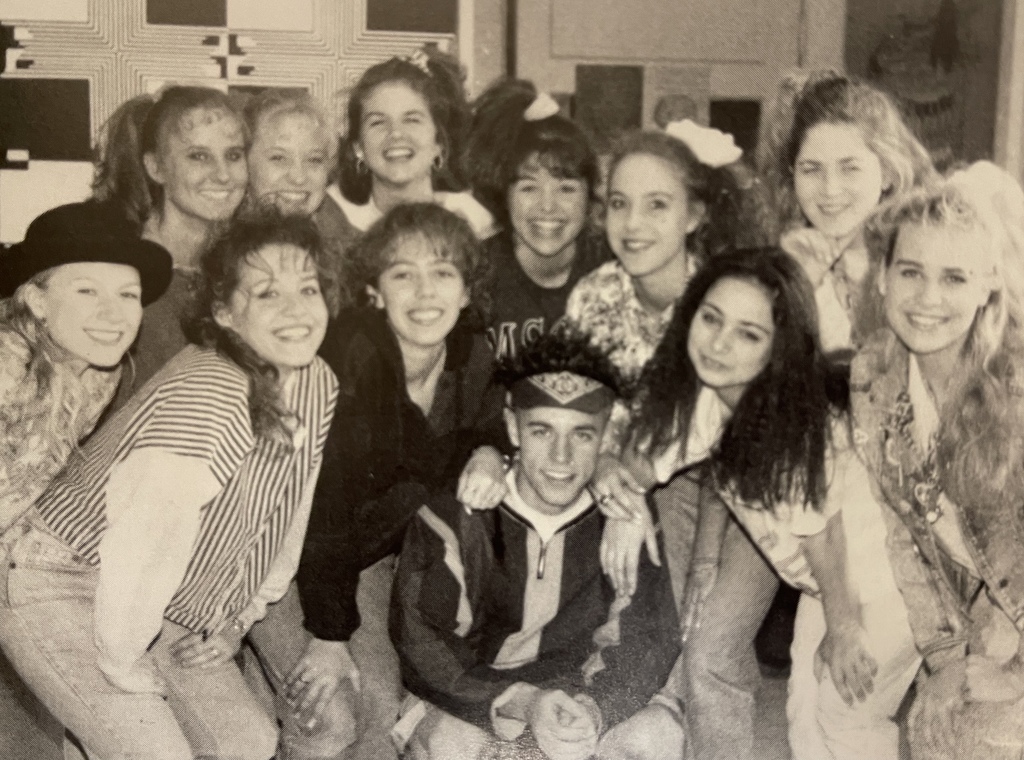 A little trip down memory lane... Do you recognize anyone? Tag them in the comments!  #ThrowBackThursday #MonettTBT 